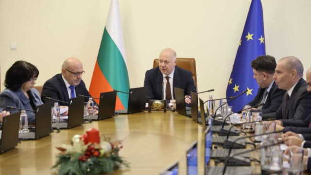 Демокрацията изисква умението да се чува и различното мнение дори